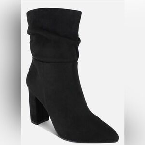 ZIGI SOHO Black Pointed Toe Heel Booties